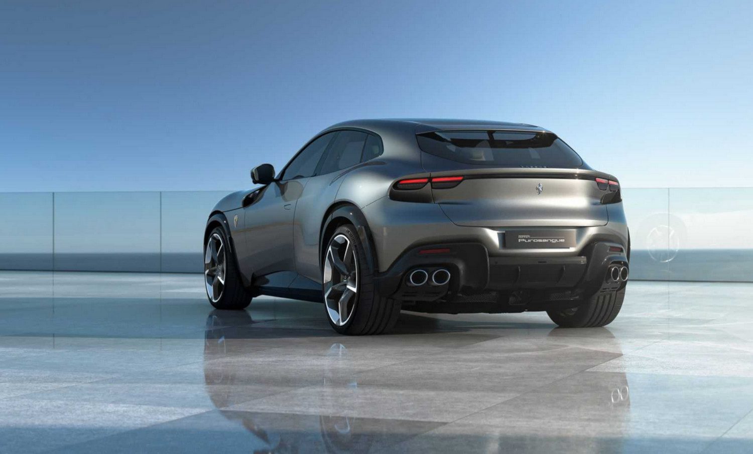 Proposé, pour l'instant, uniquement avec un imposant V12, le Purosangue est aussi l'un des plus puissants