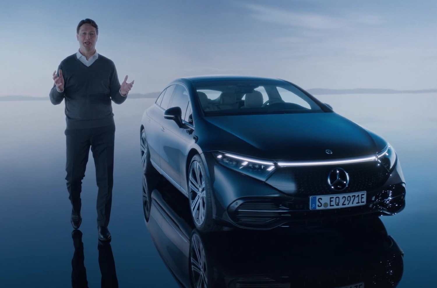 Ola Kallenius, PDG du groupe Mercedes-Benz, a confirmé l'annulation du développement d'une nouvelle plate-forme dédiée aux plus gros véhicules électriques 