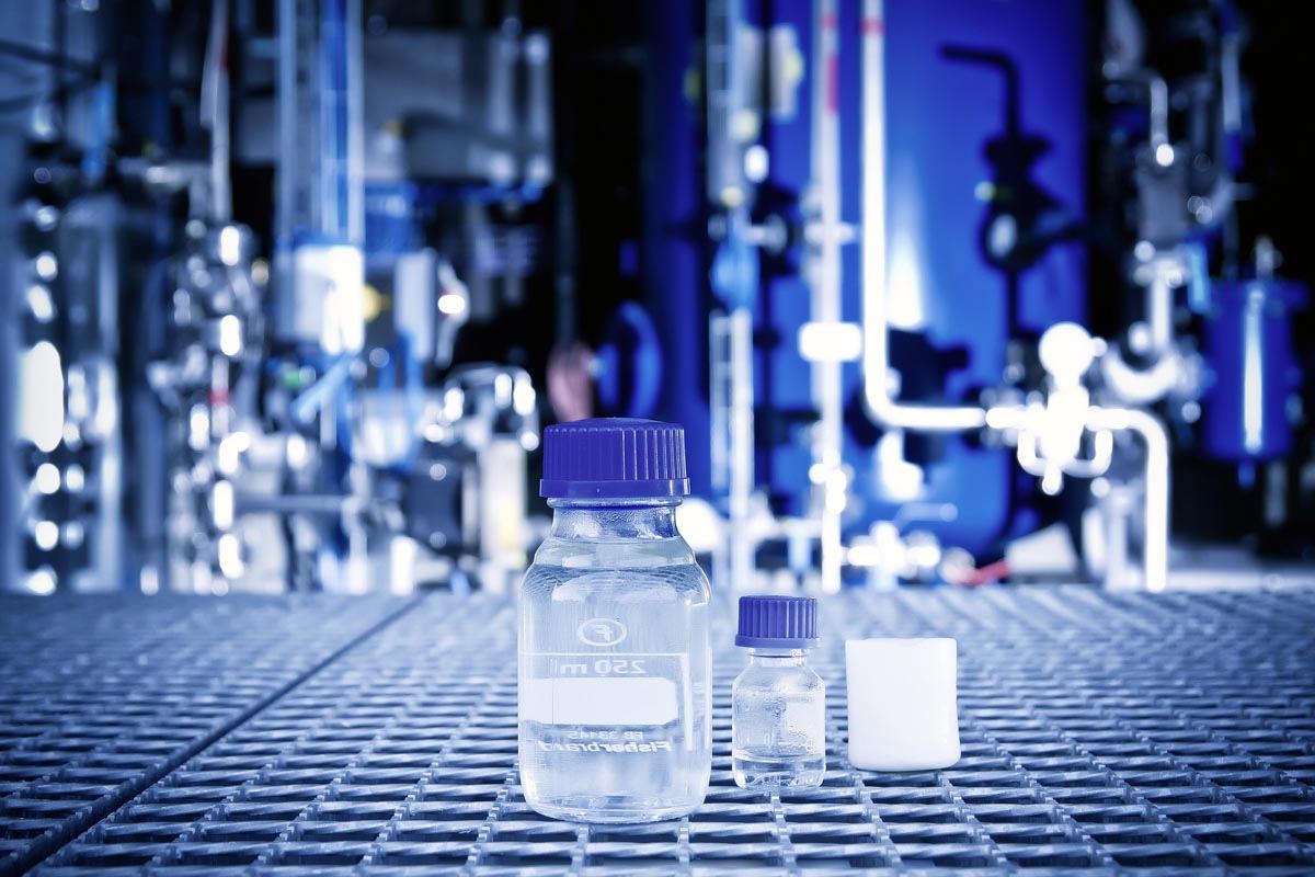 Porsche affirme que le carburant électronique peut être une alternative à une transition plus lente que prévu vers une mobilité exclusivement électrique