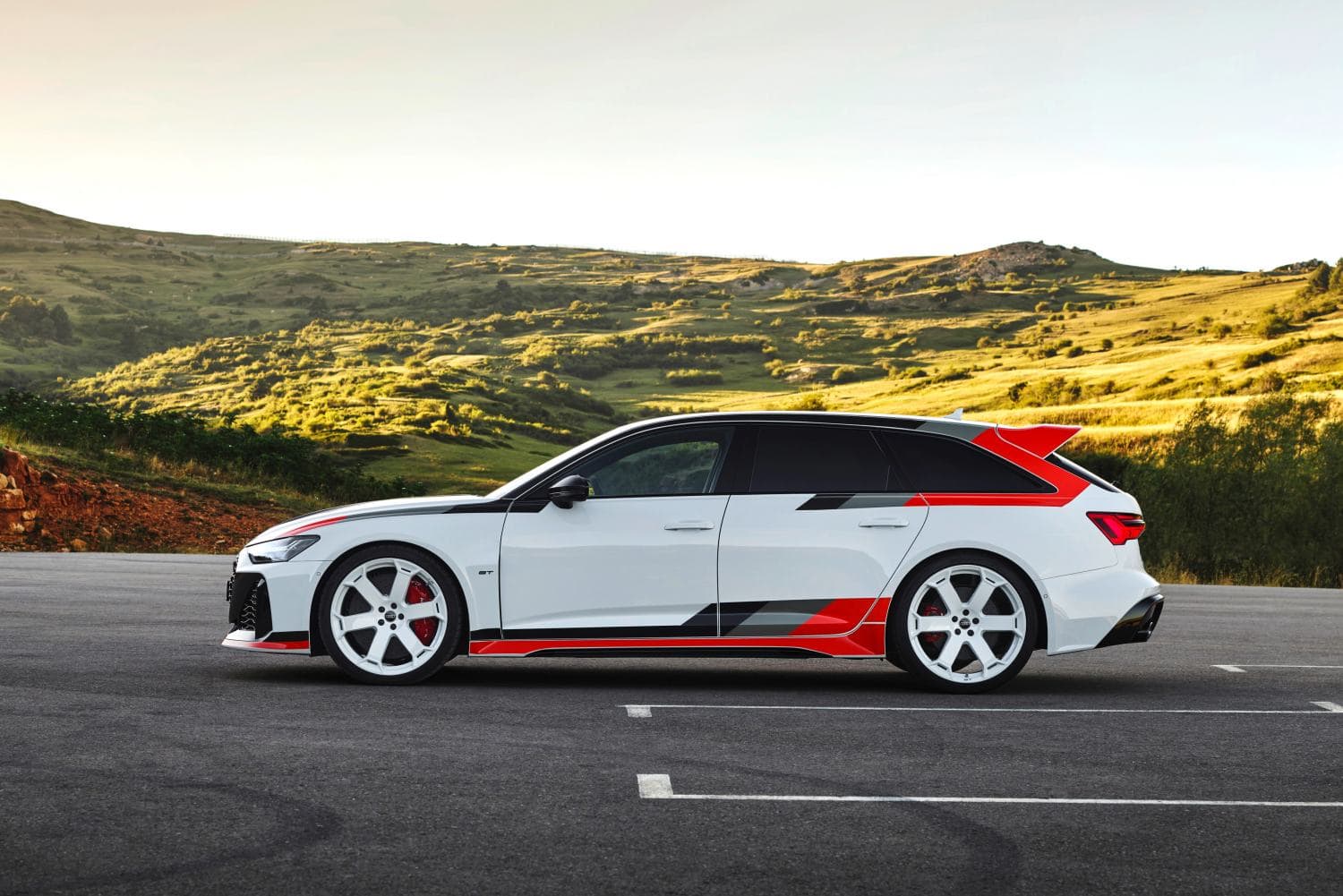 Diabolique! L'Audi RS 6 Avant GT est la GT3 RS des breaks 1707320404 284 Diabolique LAudi RS 6 Avant GT est la GT3 RS