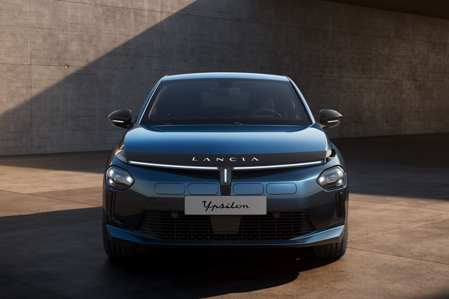 Des rassemblements en vue. Lancia récupère l'emblème HF pour les versions sportives Lancia Ypsilon EV