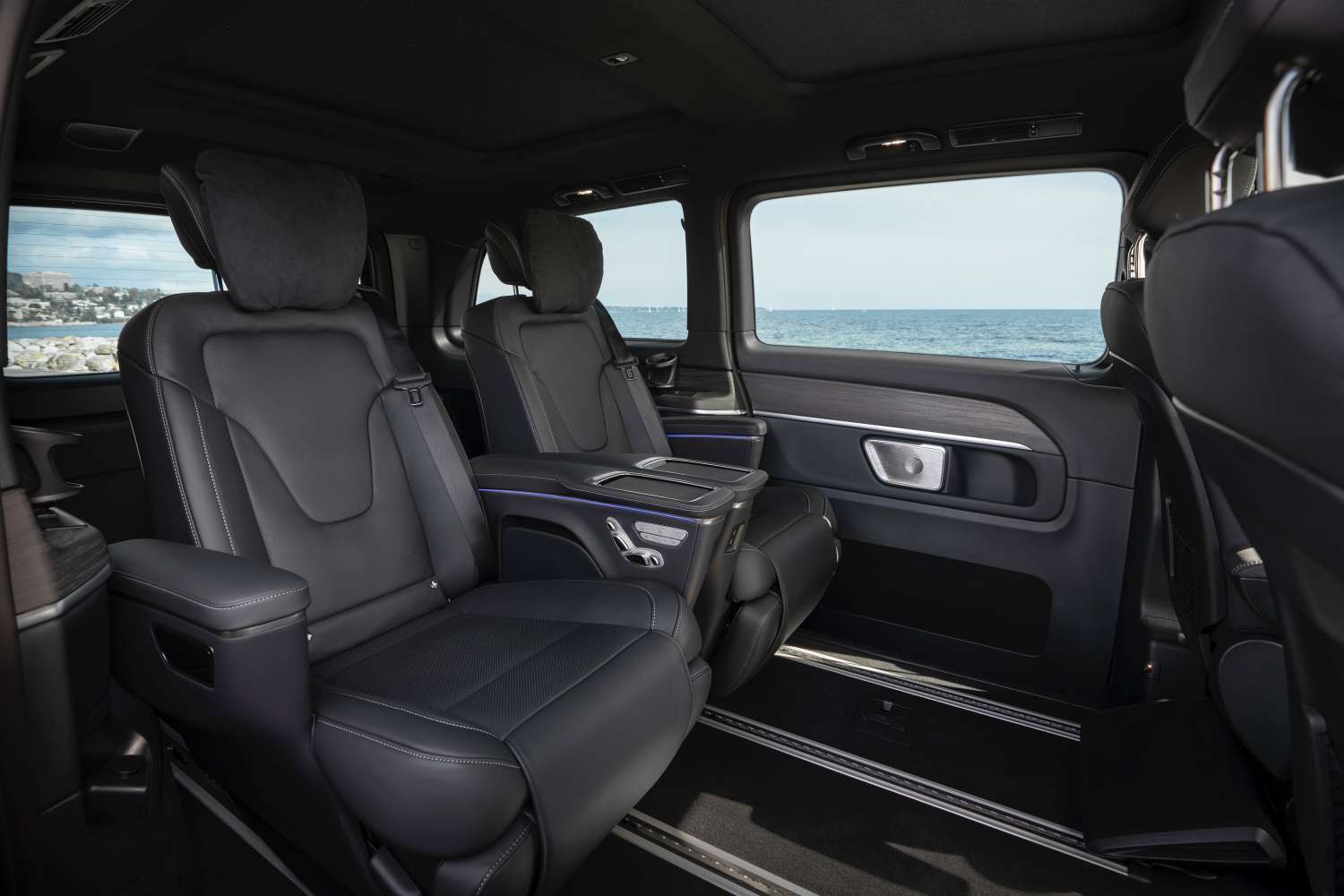 1709728806 641 Decouvrez les prix Les nouvelles Mercedes Benz Classe V et EQV