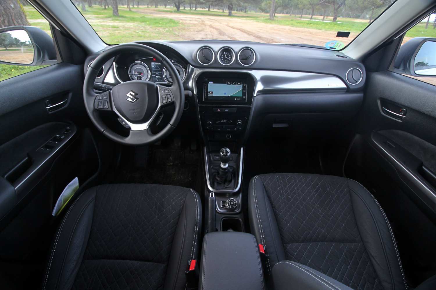 1710326407 554 Suzuki Vitara 14 GLX 4WD Esprit de modernite classique