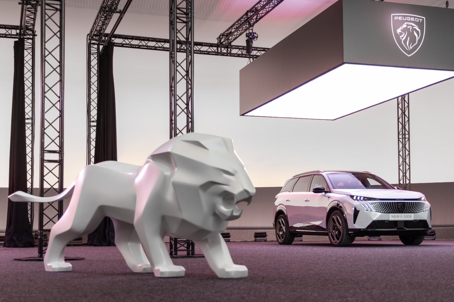 1710941365 398 Arrive en automne La nouvelle Peugeot 5008 promet encore plus