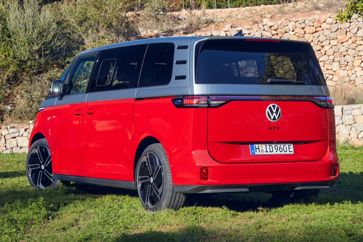 1711099750 606 Volkswagen IDBuzz a egalement desormais une version plus epicee