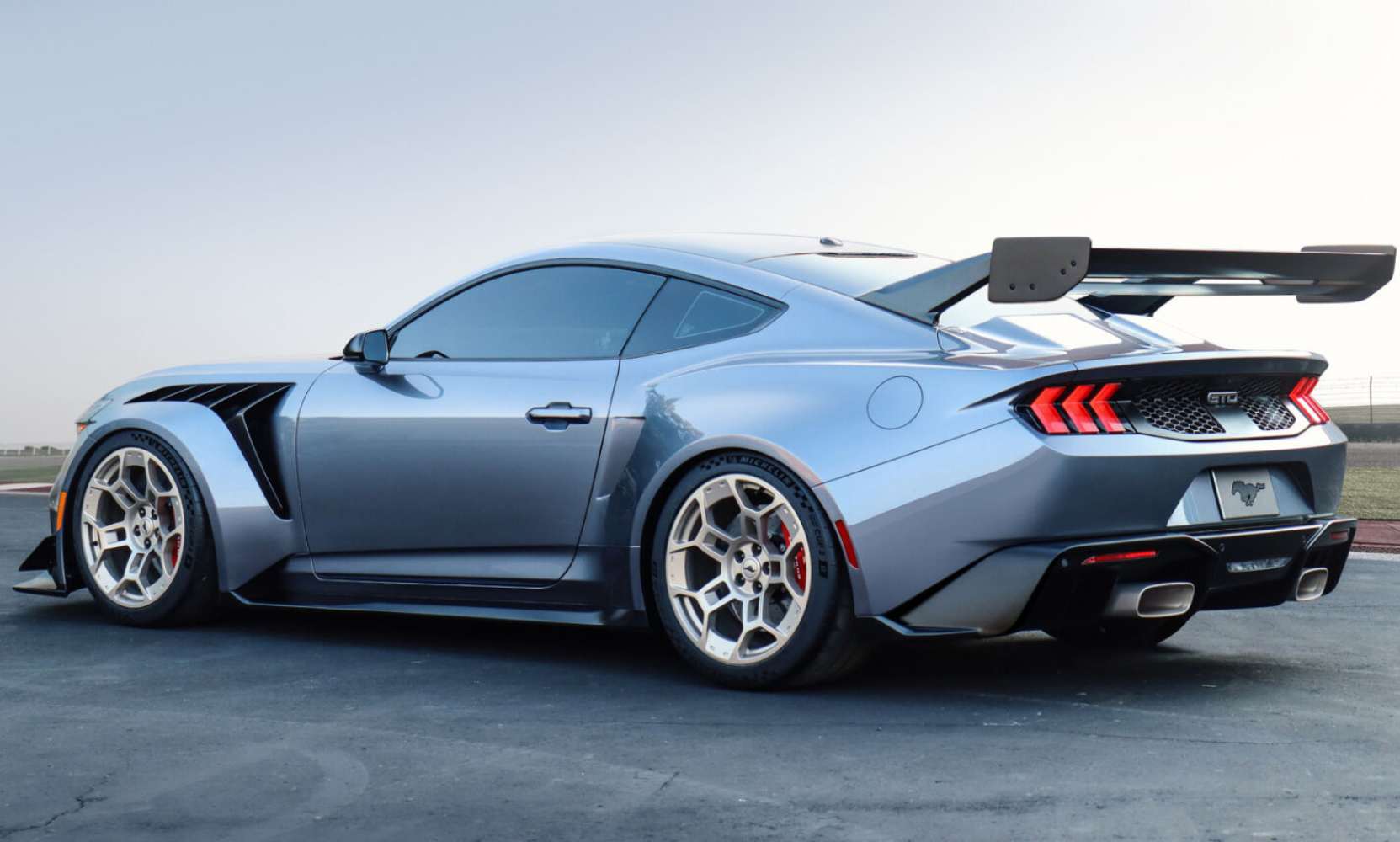 Ford célèbre les 60 ans de la Mustang avec deux versions pour l'Europe 1713428967 123 Ford celebre les 60 ans de la Mustang avec