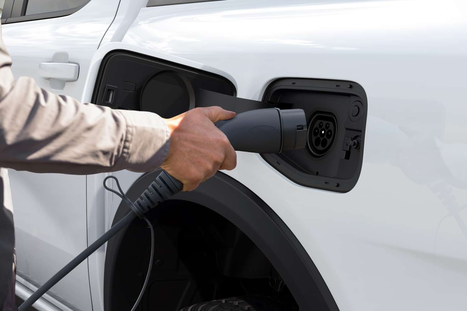 BYD, Ford, Isuzu et Toyota misent sur les pickups électrifiés BYD Ford Isuzu et Toyota misent sur les pickups electrifies