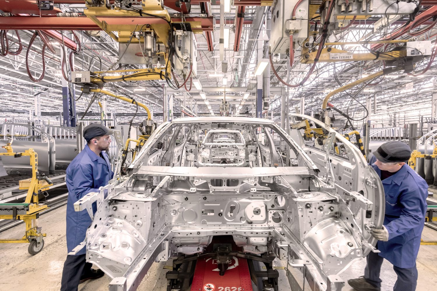 Stellantis parie sur la polyvalence des nouvelles solutions techniques pour laisser ouvert l'avenir de l'automobile