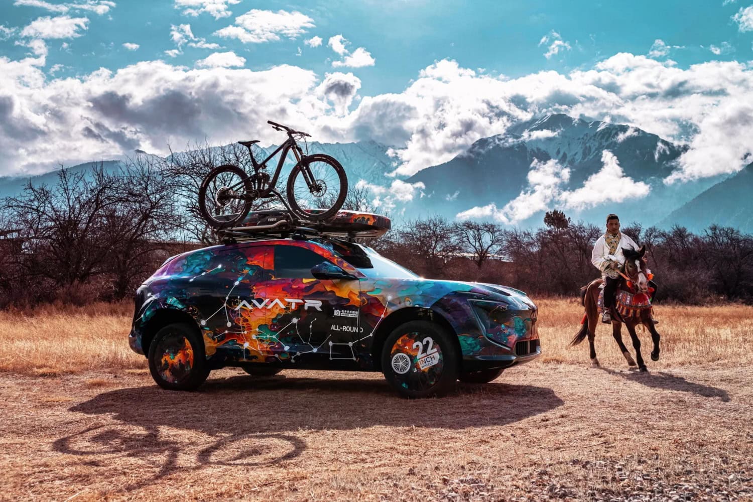 L'Avatr 15 pourrait avoir une variante plus routière... destinée au Model 3