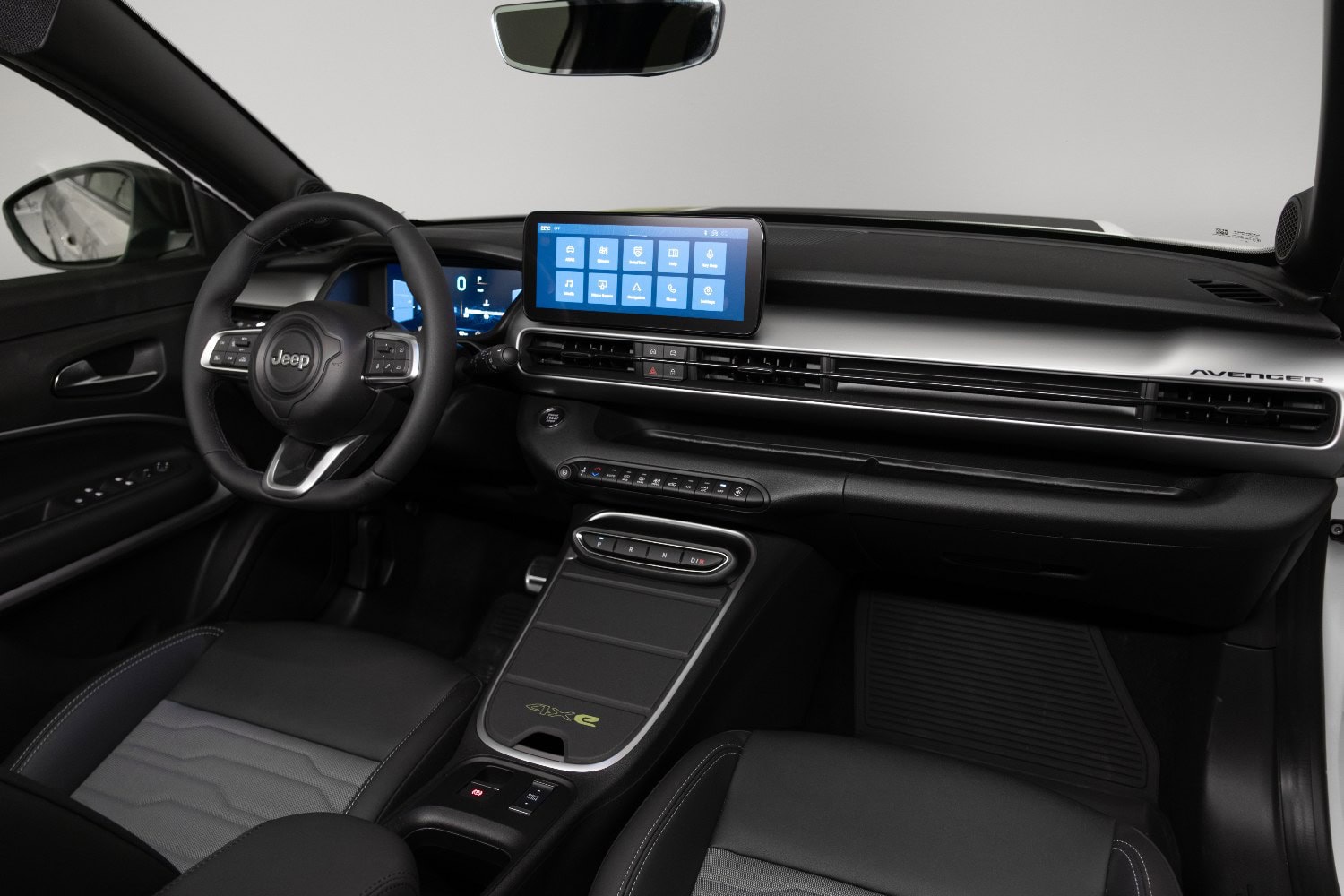 La Jeep Avenger 4xe obtient la transmission intégrale et est déjà une sérieuse TT ! 1716474083 59 La Jeep Avenger 4xe obtient la transmission integrale et est