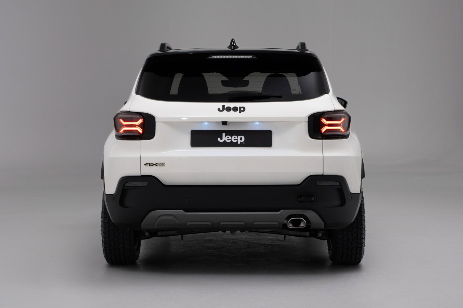 La Jeep Avenger 4xe obtient la transmission intégrale et est déjà une sérieuse TT ! La Jeep Avenger 4xe obtient la transmission integrale et est