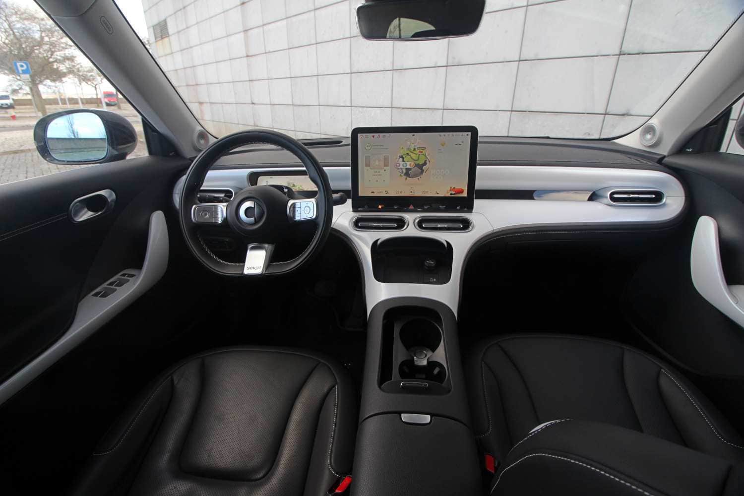 1717582885 879 Intelligent n°1 Premium Returnal en SUV et en grand