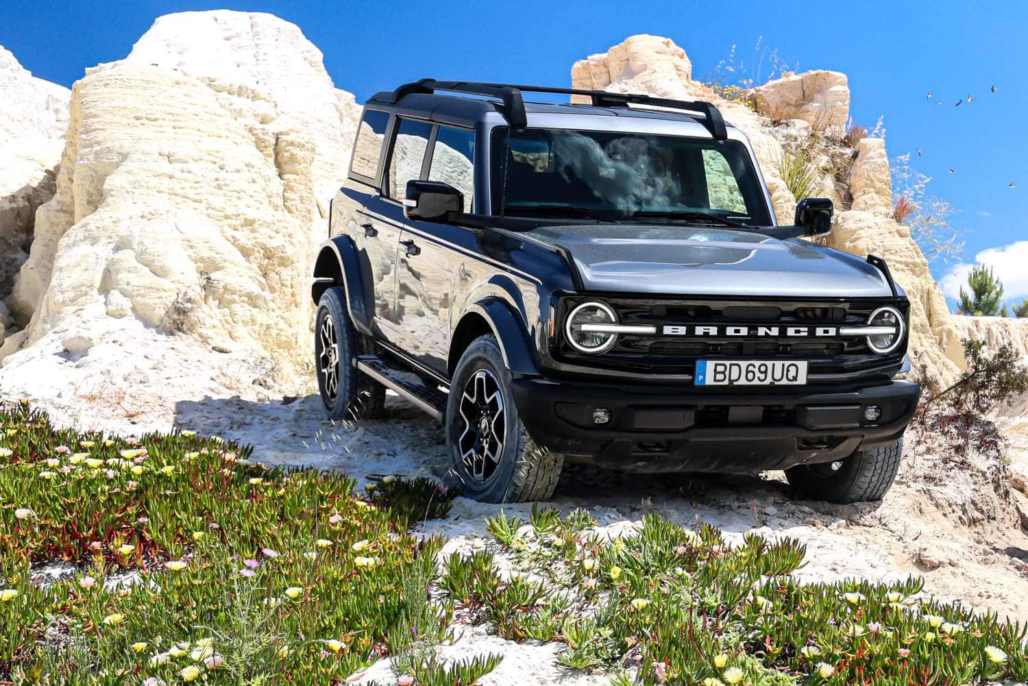 1720606886 119 Ford Bronco Banques exterieures V6 27 EcoBoost La tradition est