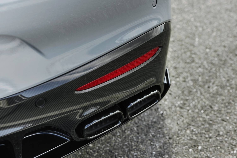 1720794073 356 Pointe vers la piste La Mercedes AMG GT 63 PRO 4Matic