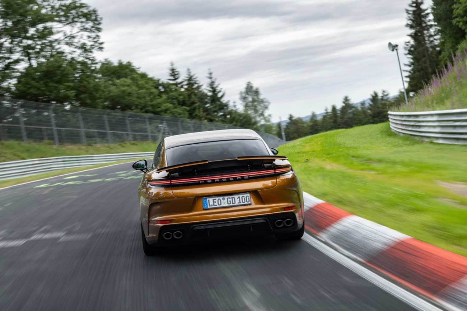 1721895630 382 Regardez la Porsche Panamera battre un record sur la Nordschleife