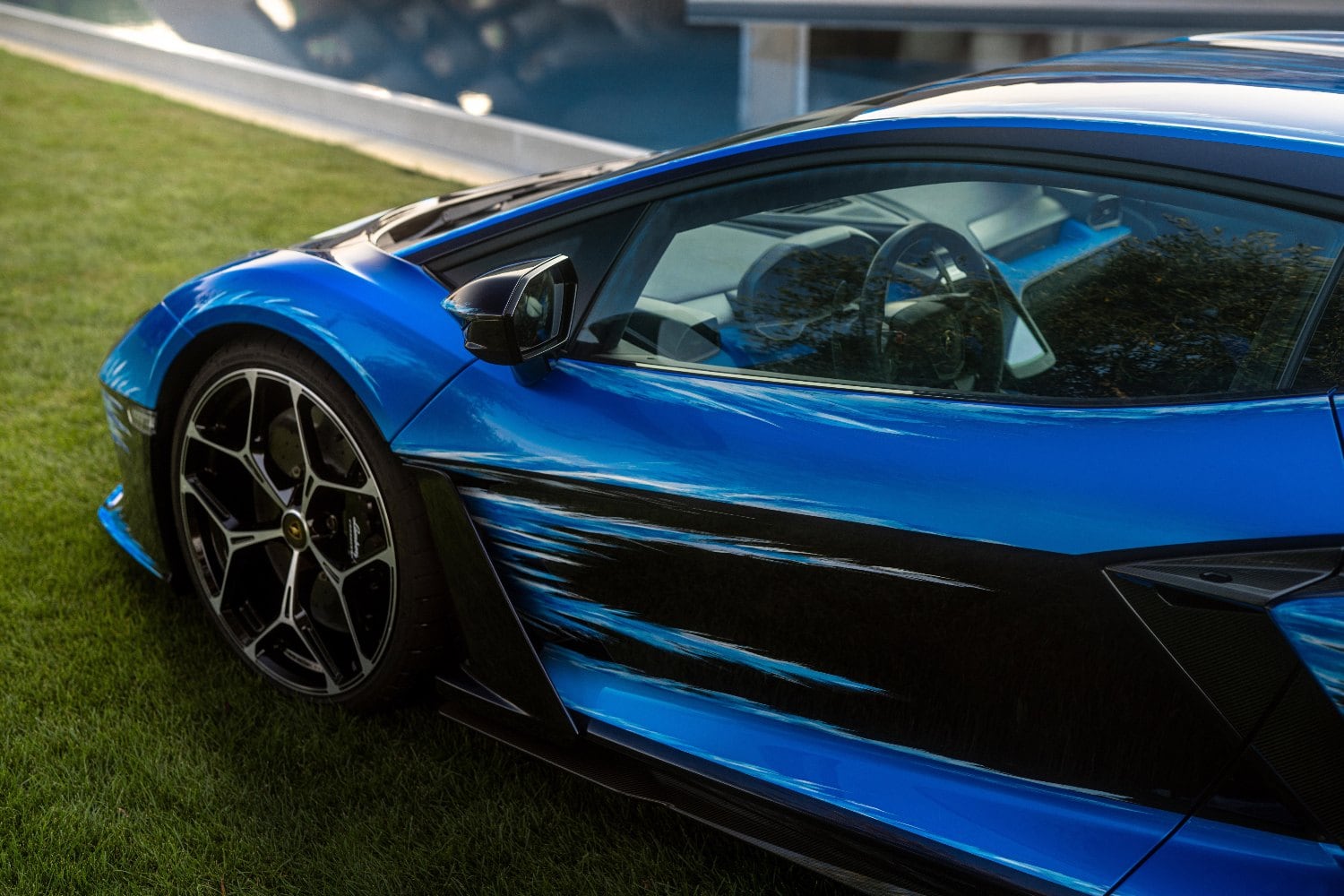 1723040415 341 Opera unique Un exemple unique de la Lamborghini Revuelto