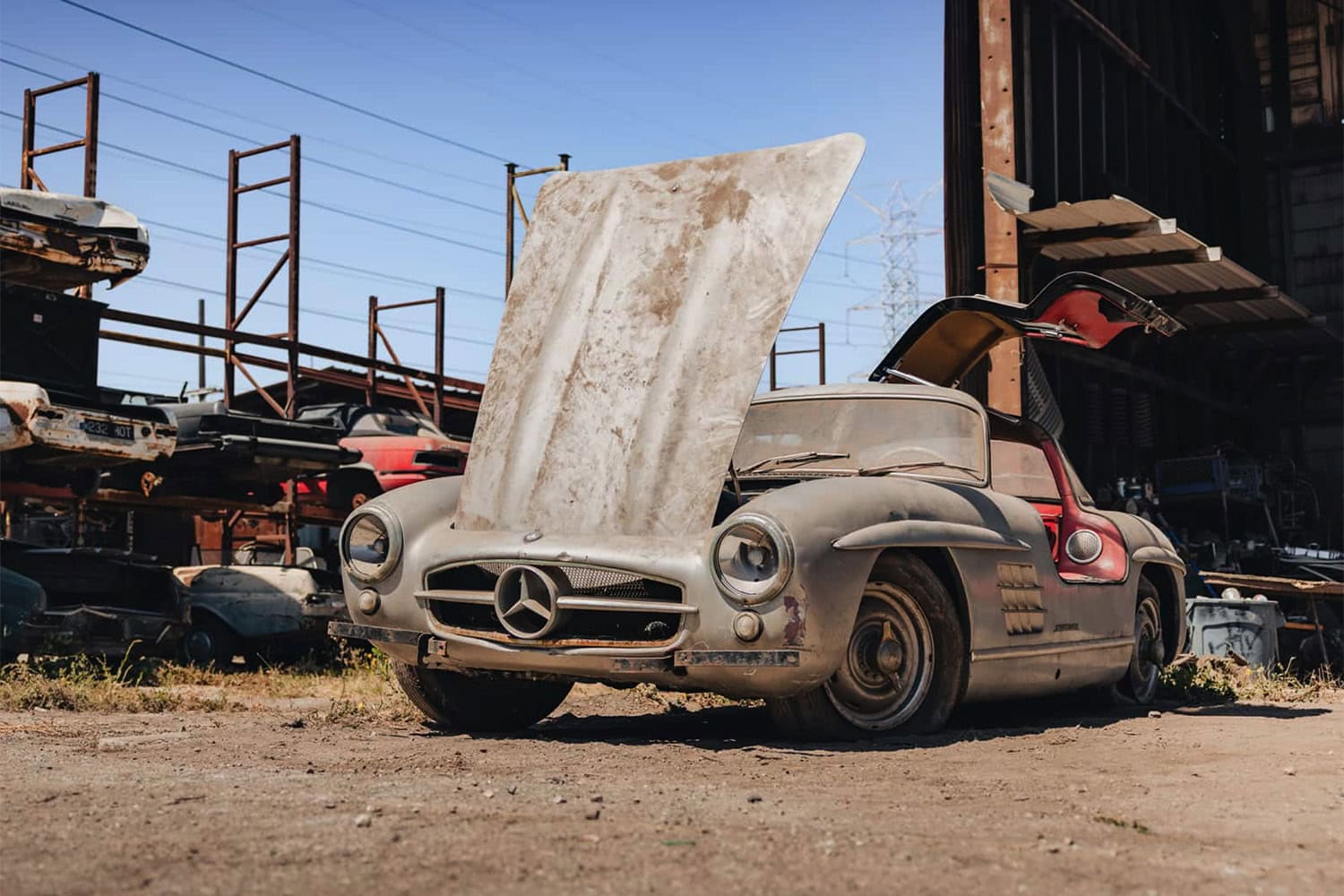 Une Mercedes-Benz 300SL. Photo : Kegun Morkin / RM Sotheby's