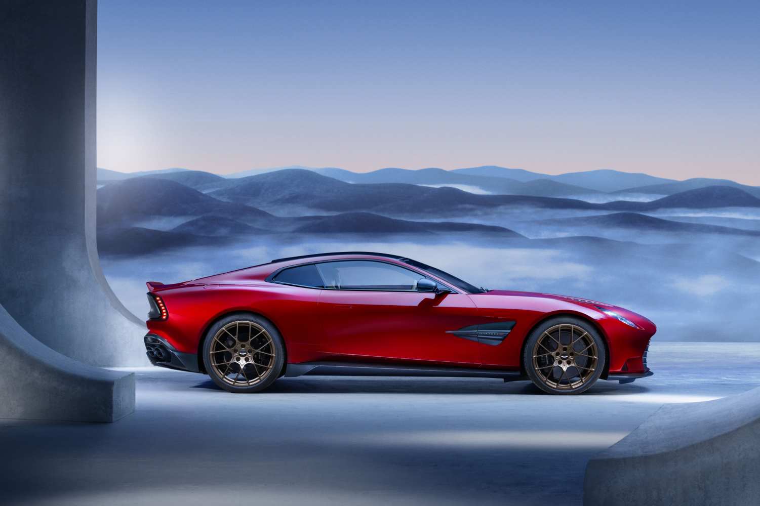 Aston Martin ressuscite la Vanquish avec beaucoup de style Aston Martin ressuscite la Vanquish avec beaucoup de style