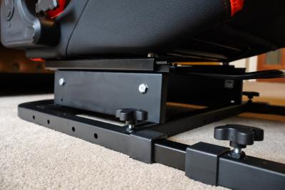 Prenez notre cockpit de simulation de course préféré adapté aux débutants pour une bonne affaire Support de siège GT Omega ART