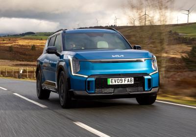 Les gros SUV pourraient être interdits de Paris dans le cadre d'un projet de loi L'interdiction pourrait même affecter les véhicules électriques comme le Kia EV9