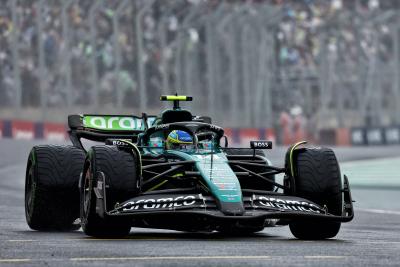 Imaginez que vous êtes Fernando Alonso avec cette plate-forme de simulation Aston Martin F1 de 70 000 £ Aston MartinAMR24