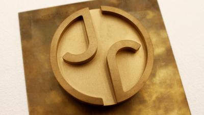 Jetez un œil au nouveau logo de Jaguar