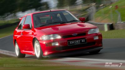 La mise à jour PS5 Pro de Gran Turismo 7 est un téléchargement de 32 Go Ford Escort RS Cosworth, Gran Turismo 7