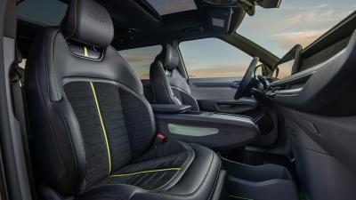 Kia EV9 GT, sièges avant