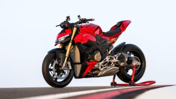 Voici le Ducati Streetfighter V4 2025 de 1 116 ch/tonne
