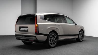 Hyundai Ioniq 9 révélée comme une unité absolue Hyundai Ioniq 9, arrière 3/4