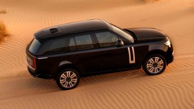 Voici un autre aperçu du Range Rover électrique Prototype Range Rover Electric, côté