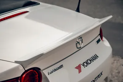 Liberty Walk Mazda MX-5 - détail du spoiler
