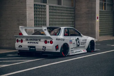 Liberty Walk R32 Nissan Skyline GT-R - arrière