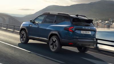 La Dacia Bigster, à 25 000 £, est la voiture la plus chère de l'entreprise Dacia Bigster, 3/4 arrière