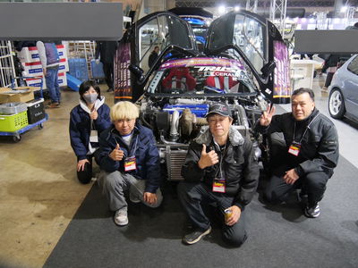 L'équipe Circuit & Dreams CLR avec le bimoteur Toyota Sera