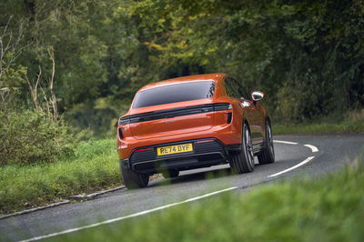 Porsche Macan Turbo EV - arrière