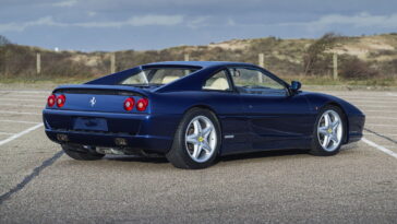 Envie de posséder la vieille Ferrari F355 de Michael Schumacher ?
