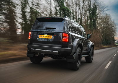 Toyota Land Cruiser J250 - arrière