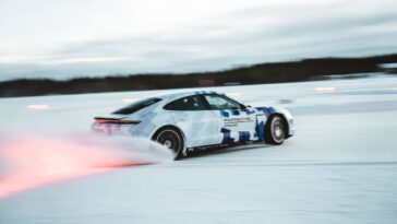 Une Porsche Taycan a juste dérivé pendant près de 11 miles