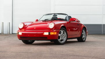 Préparez-vous pour l'été avec cette 964 Porsche 911 Speedster