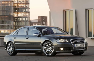 8 des moyens les moins chers de la propriété V10 | Nouvelles Audi S8 (D3)