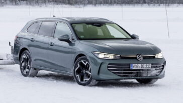 Il y a maintenant une VW Passat propulsée par GTI, mais vous ne pouvez pas l'avoir