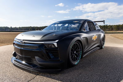 C'est Chevrolet pris sur un nascar ev Chevrolet Blazer Ev.R - Front