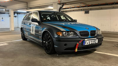 Jusqu'à ce que le Twingo soit prêt, Rauh exécutera ce 330d dans le NLS