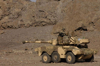 10 utilisations étranges du moteur PRV V6 Panhard ERC