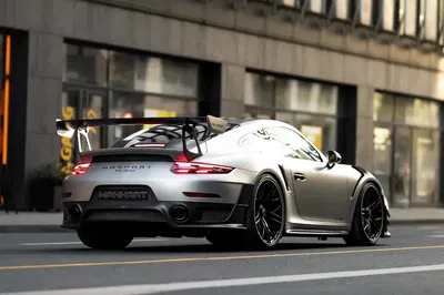 Terrifiez-vous avec Porsche 911 GT2 RS de 953 ch de Manhart Manhart TR 950 - arrière