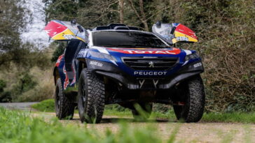 Vous pourriez posséder le vieux Racer de la Peugeot Dakar de Sébastien Loeb