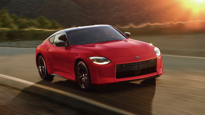 Vous pouvez maintenant commander le Nissan Z dans la couleur la plus légendaire du R34 GT-R 2025 Nissan Z, rouge massif