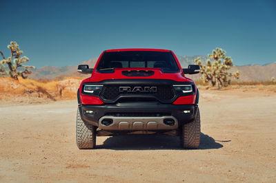 Le Hemi V8 pourrait revenir des morts cet été RAM 1500 TRX