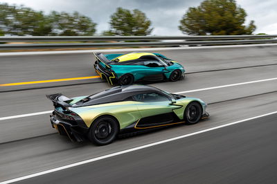 Découvrez le 1064 ch Aston Martin Valhalla dans le monde réel Aston Martin Valhallas - arrière